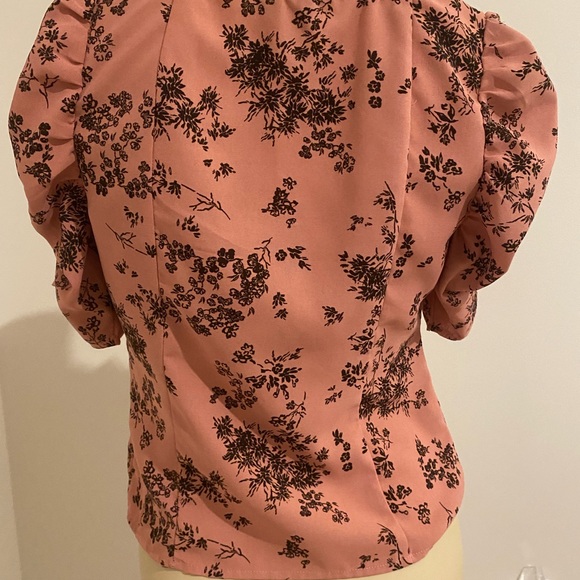 MILK & HONEY BLOUSE SIZE S 🌷Excel. Cond.🌷 - Picture 5 of 8